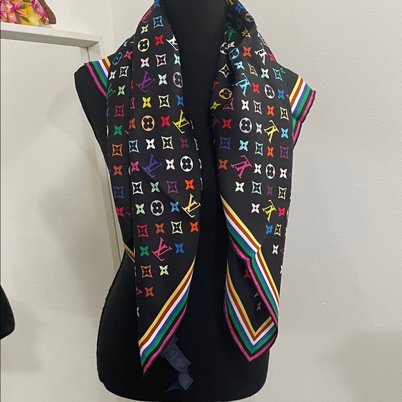 Louis Vuitton Multicolor Monogram Scarf - Picture 2 of 5